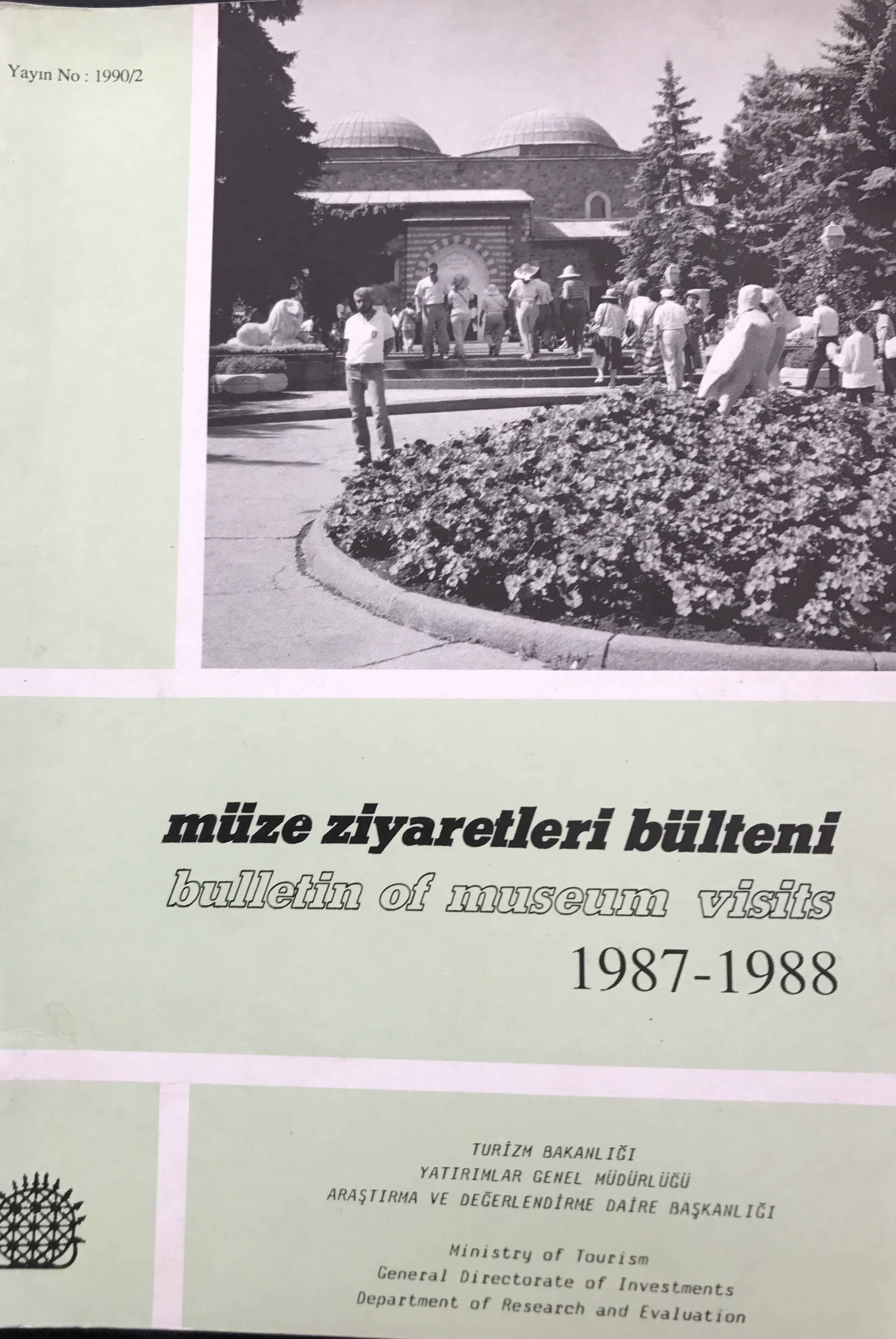 Müze Ziyaretleri Bülteni 1987-1988 Kitap Kapağı